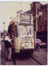 �A���X�̘H�ʓd��